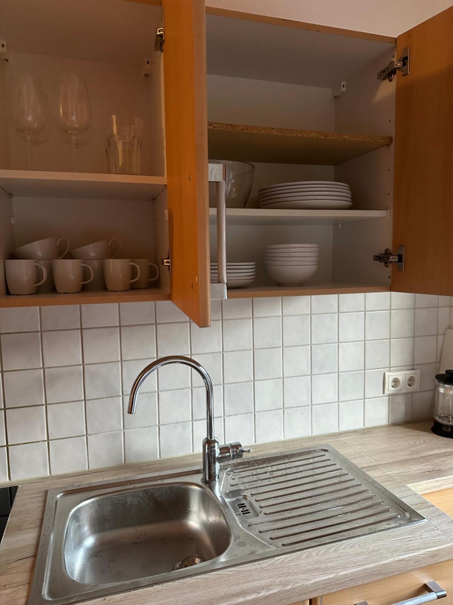 Geraeumiges Sonniges Apartment Mit Bergblick イムスト エクステリア 写真